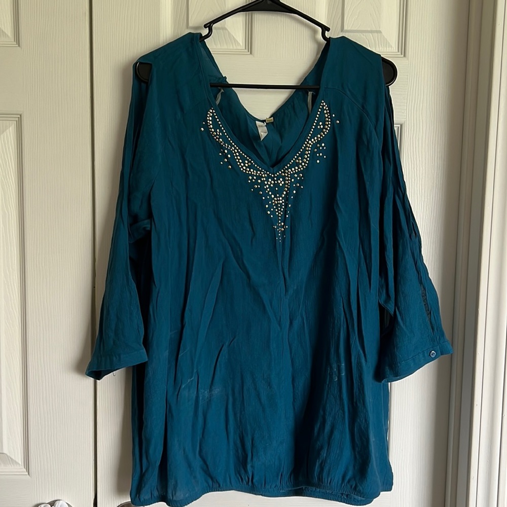 Women’s 3x shirt